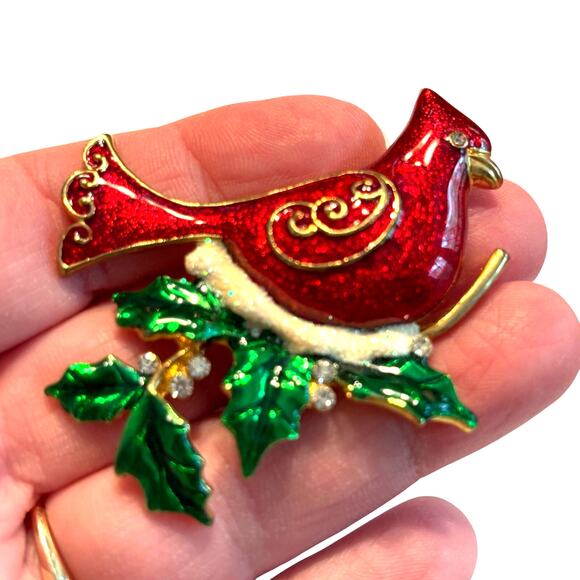 Vintage Christmas brooch festive red enamel Cardinal holiday pin KC hallmark - Picture 2 of 8